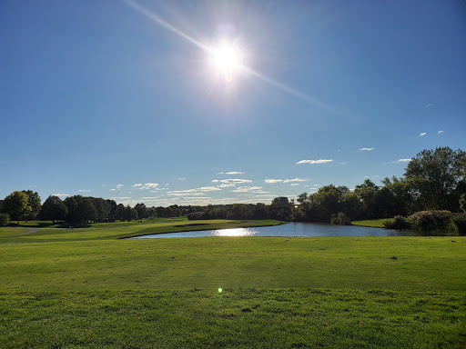 Golf Course «Streamwood Oaks Golf Club», reviews and photos, 565 Madison Dr, Streamwood, IL 60107, USA