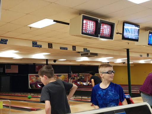 Bowling Alley «Indian Lanes», reviews and photos, 815 E Northside Dr, Clinton, MS 39056, USA