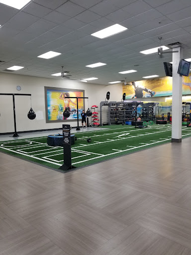 Gym «LA Fitness», reviews and photos, 28211 Newhall Ranch Rd, Valencia, CA 91355, USA