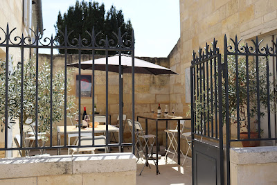 Etablissements Lauret - Vente et cave à vins à Saint-Emilion - wine cellar and wine merchant à Saint-Émilion