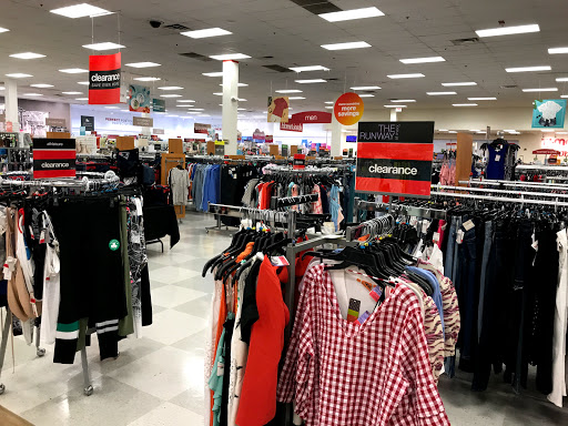 Department Store «T.J. Maxx & HomeGoods», reviews and photos, 198 Alewife Brook Pkwy, Cambridge, MA 02138, USA