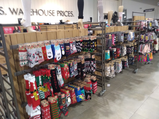 Shoe Store «DSW Designer Shoe Warehouse», reviews and photos, 1 Walden Galleria, Buffalo, NY 14225, USA