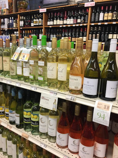 Liquor Store «Expressway Wine & Liquor Store», reviews and photos, 15416 Horace Harding Expy, Flushing, NY 11367, USA