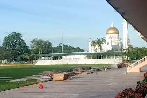 Taman Haji Sir Muda Omar 'Ali Saifuddien image