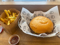 Plats et boissons du Restaurant de hamburgers Blend Hamburger Madeleine à Paris - n°2
