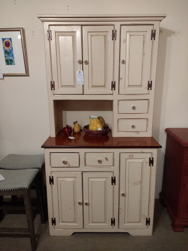 Consignment Shop «What A Find», reviews and photos, 154 Huttleston Ave, Fairhaven, MA 02719, USA