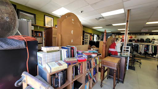 Thrift Store «House of Bargains Thrift Store», reviews and photos, 4000 W Sahara Ave, Las Vegas, NV 89102, USA