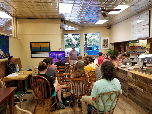 Health Food Restaurant «F.A.R.M. Cafe», reviews and photos