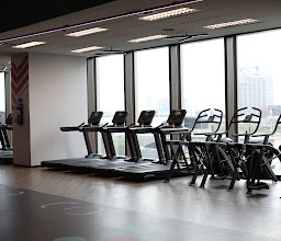 Celebrity Fitness Singha Complex photo