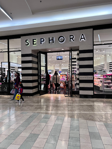SEPHORA, 616 Southcenter Mall, Tukwila, WA 98188, USA, 