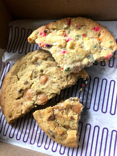 Insomnia Cookies