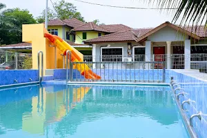 MRI Residence Sg Buloh with Private Pool image