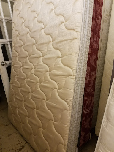 Used Auto Parts Store «Car Part Haus», reviews and photos, 954 E Chavaneaux, San Antonio, TX 78221, USA