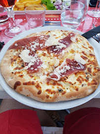 Pizza du Restaurant Le Bugatti à Châtelaillon-Plage - n°19