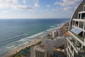 Apartment in Sderot Nitsa 26, Netanya image