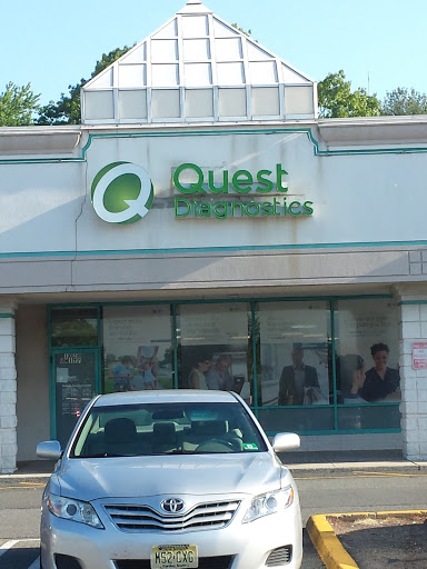 Shopping Mall «Route 18 Shopping Center», reviews and photos, 1020 NJ-18, East Brunswick, NJ 08816, USA