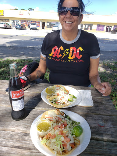 Coffee Shop «Dixie Cream Donuts», reviews and photos, 3210 Orange Ave, Fort Pierce, FL 34947, USA