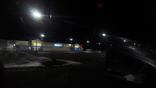 Department Store «Walmart Supercenter», reviews and photos, 300 Iowa Speedway Dr, Newton, IA 50208, USA