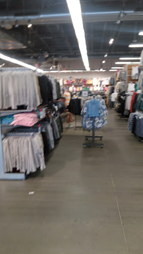 Clothing Store «Old Navy», reviews and photos, 15661 S Apopka Vineland Rd, Orlando, FL 32821, USA