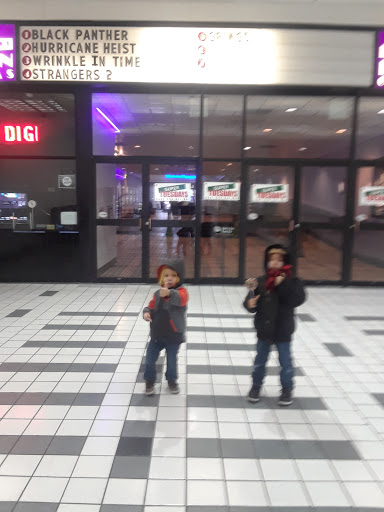 Movie Theater «Hudson Mall Cinemas», reviews and photos, 701 NJ-440, Jersey City, NJ 07304, USA