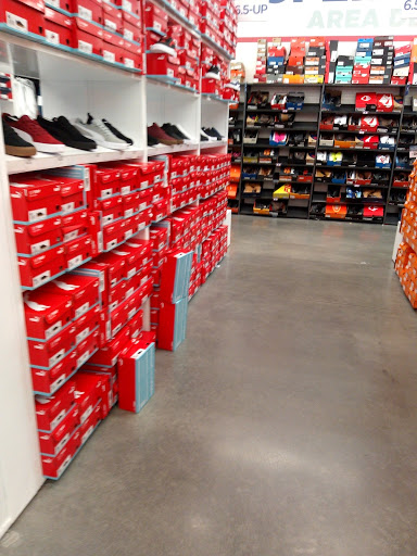 Shoe Store «WSS», reviews and photos, 104 W Foothill Blvd, Rialto, CA 92376, USA