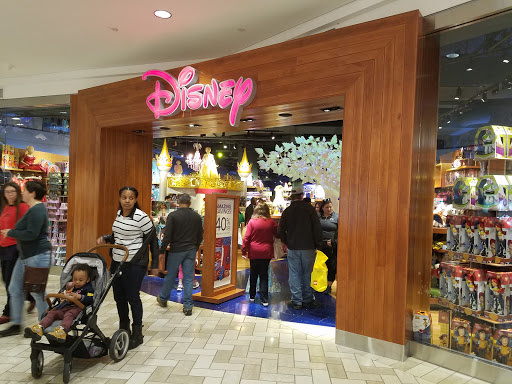 Toy Store «Disney Store», reviews and photos, 1961 Chain Bridge Rd, McLean, VA 22102, USA