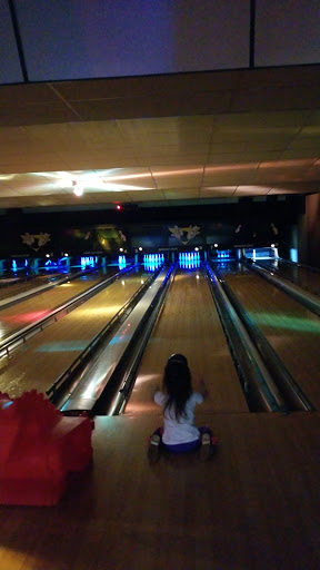 Bowling Alley «Borough Bowl», reviews and photos, 235 S Ash St, Belle Plaine, MN 56011, USA