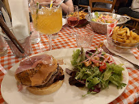 Hamburger végétarien du Restaurant La Ferme à Dédé à Grenoble - n°8