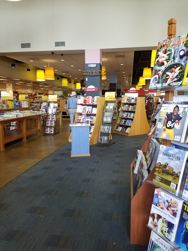 Book Store «Books-A-Million», reviews and photos, 137 Spotsylvania Mall Dr, Fredericksburg, VA 22407, USA