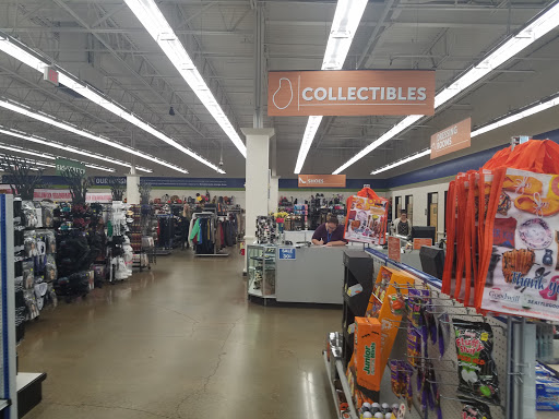 Thrift Store «Goodwill Silverdale», reviews and photos, 10001 Mickelberry Rd NW, Silverdale, WA 98383, USA