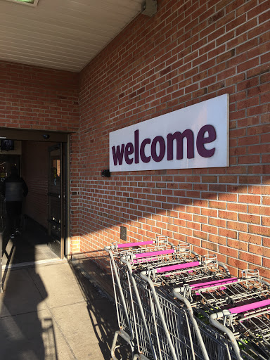 Shopping Mall «Berkeley Heights Shopping Center», reviews and photos, 394 Springfield Ave, Berkeley Heights, NJ 07922, USA