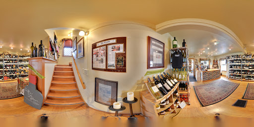 Wine Store «1st Avenue Wine House», reviews and photos, 3412 1st Ave NE, Cedar Rapids, IA 52402, USA