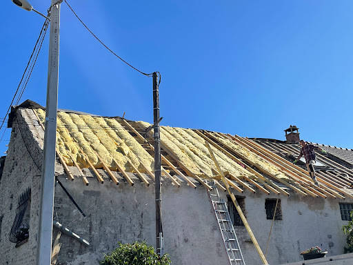 Image de l'entreprise Couverture, Charpente et Gouttière à Saint-Fargeau-Ponthierry - Jaky Lesage
