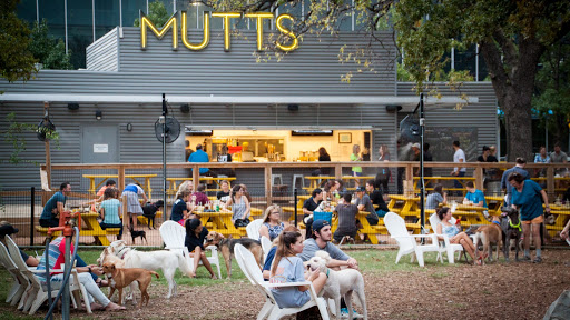 MUTTS Canine Cantina