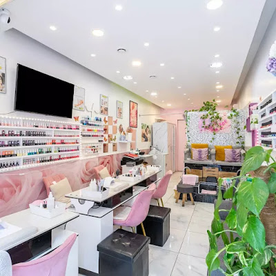 Antony Nails à Paris