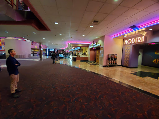 Shopping Mall «River Park Shopping Center», reviews and photos, 71 E Via la Plata, Fresno, CA 93720, USA