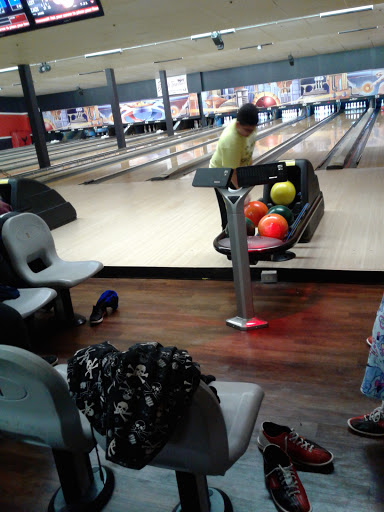 Bowling Alley «AMF Airport Lanes», reviews and photos, 3754 Genesee St, Cheektowaga, NY 14225, USA