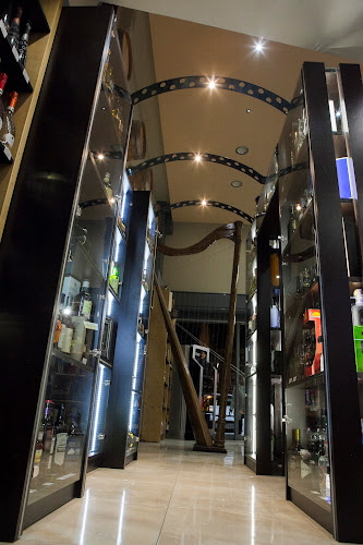 Λεωφ. Κύπρου 115, Αργυρούπολη 164 51