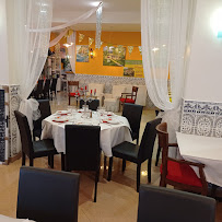 Atmosphère du Restaurant méditerranéen Restaurant les oliviers à Noisy-le-Grand - n°1