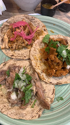 Photo n°54 de XITLALI à Nice ()