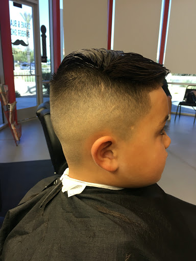 Barber Shop «Shave & Blade Barber Shop», reviews and photos, 9824 West Northern Avenue, #200, Peoria, AZ 85345, USA