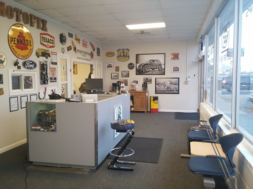 Auto Repair Shop «Motofix Auto and Transmission Repair», reviews and photos, 1044 S Riverside Dr, Clarksville, TN 37040, USA