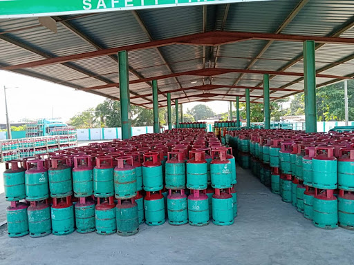 Mafa Millenium Trading Oil And Gas Petronas In Jalan Kuantan By Pass