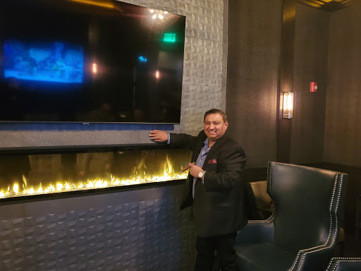 Cigar Shop «The Cigar Lounge», reviews and photos, 1710 Woodfield Rd, Schaumburg, IL 60173, USA