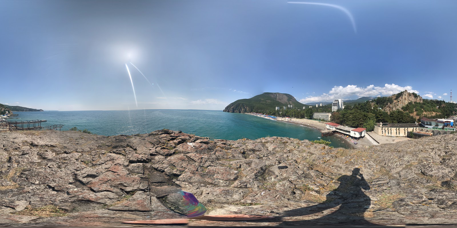 Valokuva Crimea hotel beachista. ja sen kaunis maisema