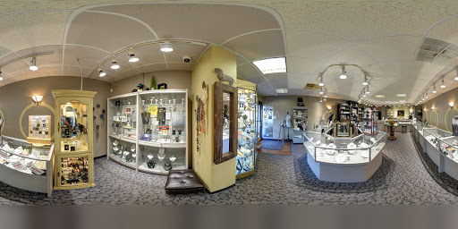 Jewelry Store «Williams Diamond Center», reviews and photos, 2823 London Rd # 4, Eau Claire, WI 54701, USA