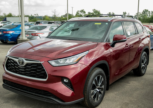 Toyota Dealer «Voss Toyota», reviews and photos, 2110 Heller Dr, Dayton, OH 45434, USA