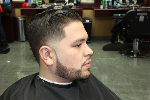 Barber Shop «Famous Fadez Hanover Park», reviews and photos, 2149 Irving Park Rd, Hanover Park, IL 60133, USA