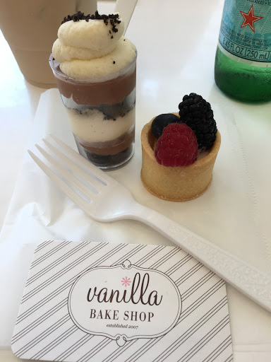 Bakery «Vanilla Bake Shop», reviews and photos, 512 Wilshire Blvd, Santa Monica, CA 90401, USA