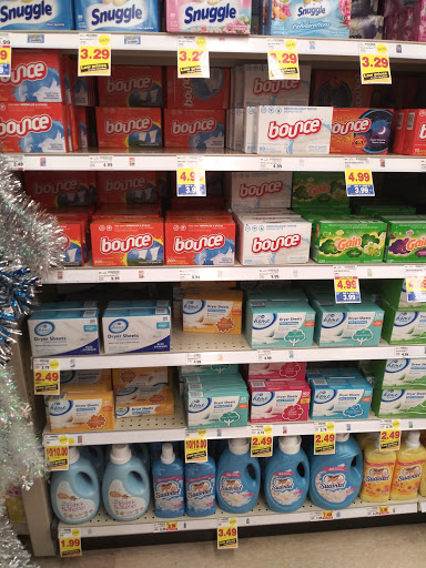 Grocery Store «Kroger», reviews and photos, 21555 21 Mile Rd, Macomb, MI 48044, USA